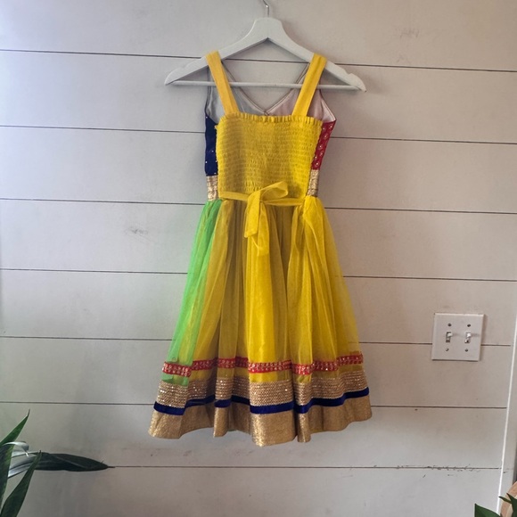 Aarika Yellow Crystals Net Kids Frocks Dress Size 30 (5-6Year) - Picture 5 of 7
